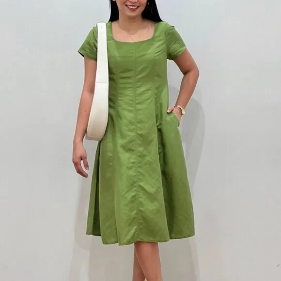 NEW UNIQLO Scoop Neck Dress - Olive Green - Small - Picture 1 of 5
